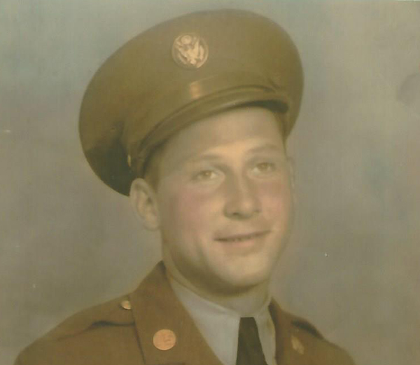Lloyd Hunt